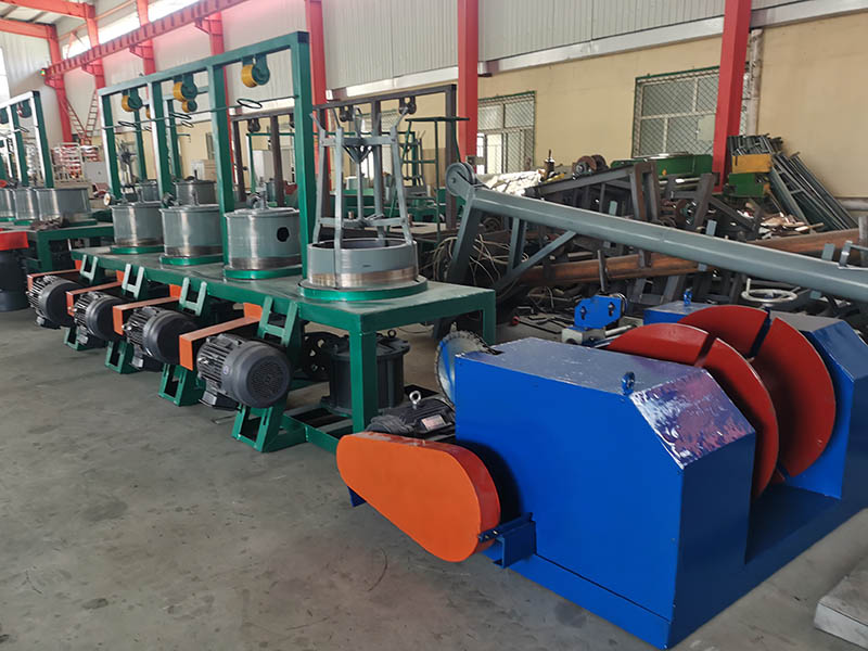 拔絲機(jī)的操作前注意事項(xiàng) 拔絲機(jī)的操作前注意事項(xiàng)